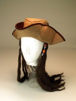 Hut m. Haar & Deko Piratenhut Jack Pirat Dreispitz Piraten